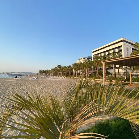 En's * Golem (Tirana)