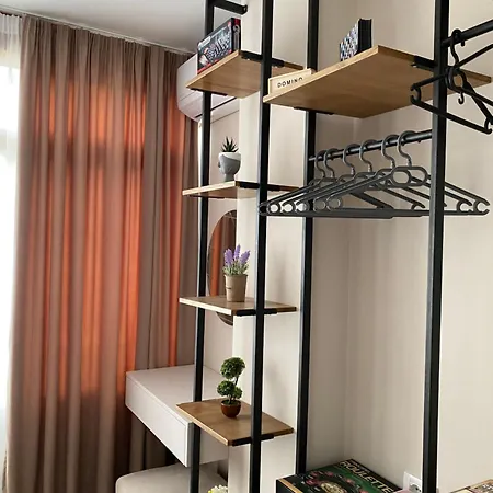 En's Lägenhet Golem (Tirana)