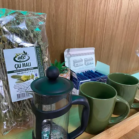 En's * Golem (Tirana)