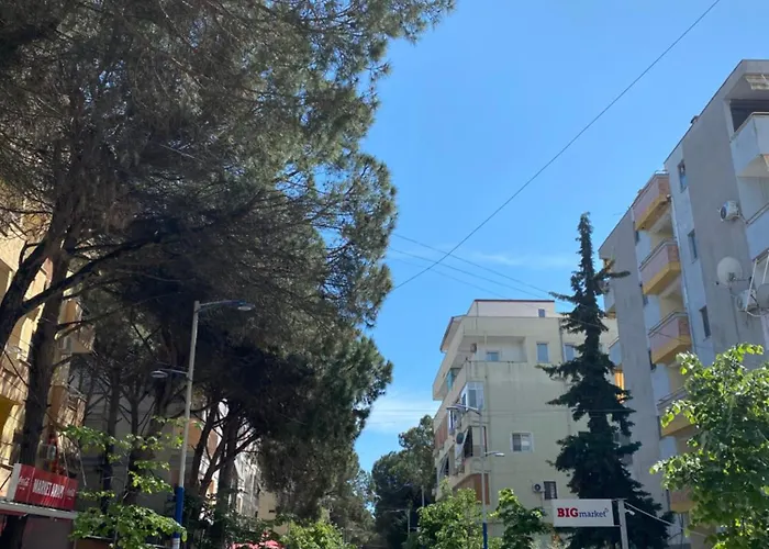 En's Apartament Golem (Tirana)